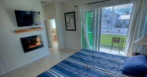 Standard Apartment, 4 Bedrooms | Room amenity