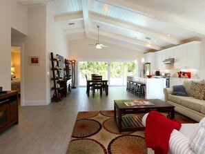 Standard Apartment, 4 Bedrooms | Living area | DVD player - Stonehenge (Anna Maria)