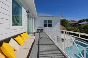 Standaard appartement, 5 slaapkamers | Balkon