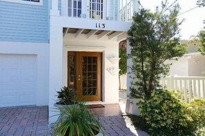 Property entrance - Blue Tang (Bradenton Beach)