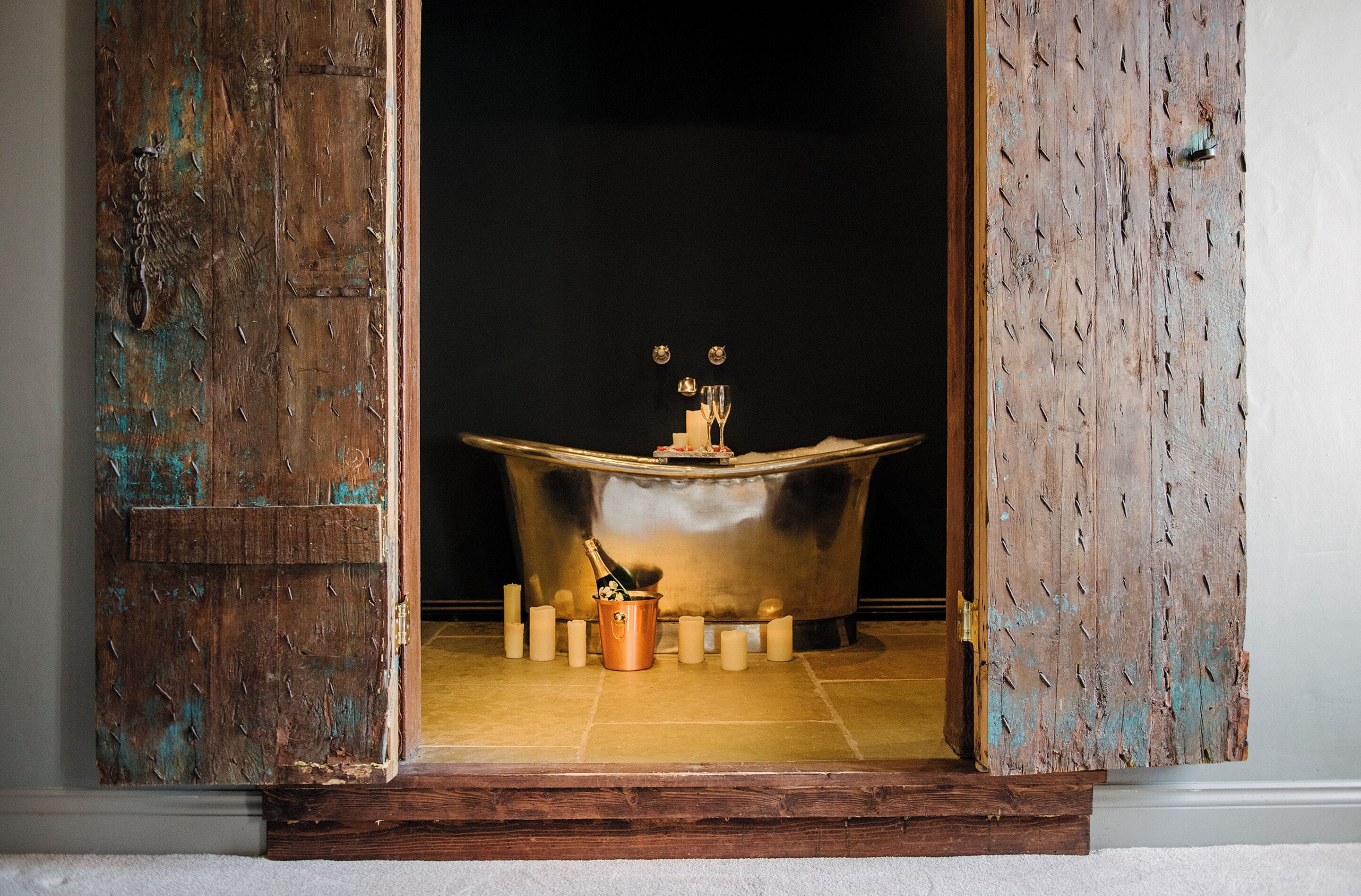William de Percy Deluxe | Bathroom | Free toiletries, hair dryer, bathrobes, slippers