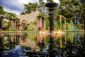 Exterior -  Le Petit Chateau & William de Percy (Newcastle-upon-Tyne)