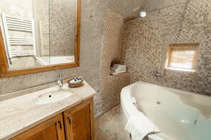 Jacuzzi Suite  | Whirlwanne