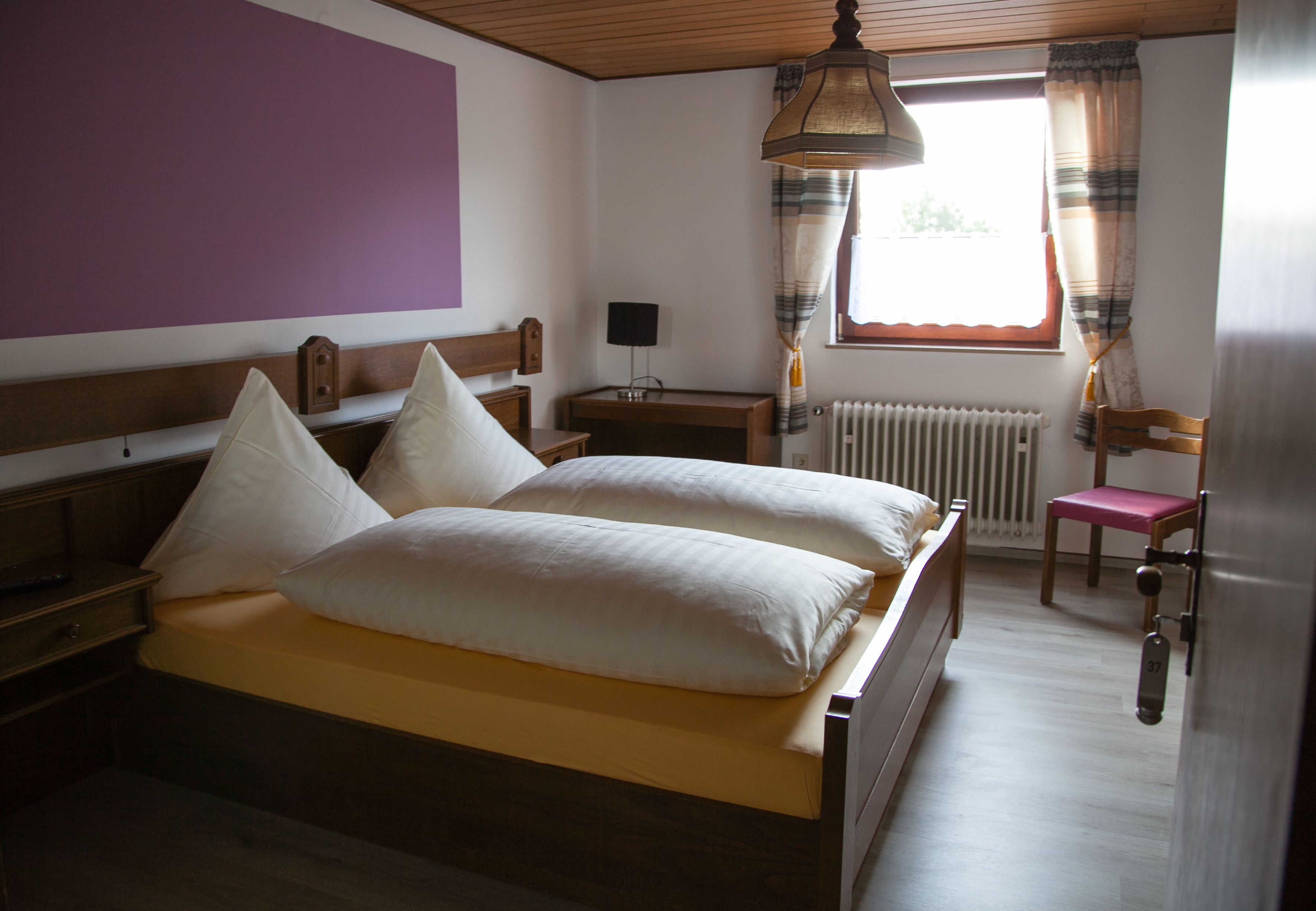 cots/infant beds, free wifi, bed sheets