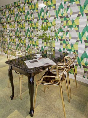 Apartment, 1 Bedroom (Number 4) | In-room dining