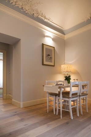 Daily buffet breakfast (EUR 10 per person) - Il Leone Blu - Bed & Breakfast (Catania)