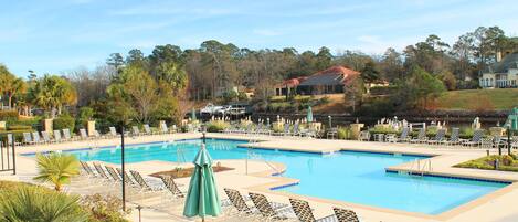 Standard Apartment, 2 Bedrooms | Pool | Outdoor pool