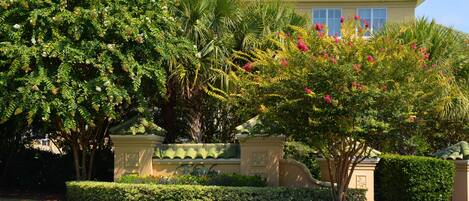 Standard Apartment, 2 Bedrooms | Property grounds