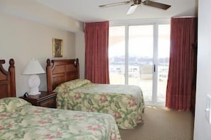 Standard Apartment, 3 Bedrooms | 3 bedrooms, free WiFi, bed sheets