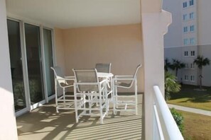 Standard Apartment, 3 Bedrooms | Balcony