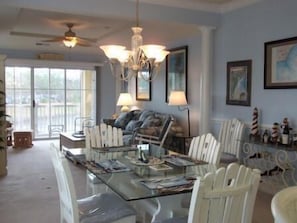 Villa, Multiple Beds (332 Edgewater) | In-room dining