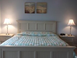 Villa, Multiple Beds (332 Edgewater) | 4 bedrooms, iron/ironing board, free WiFi