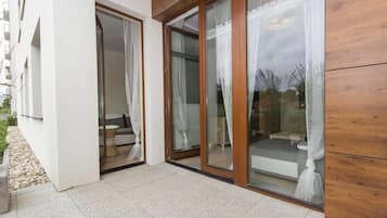 Luxury Apartment, 1 Bedroom, City View | Terrace/patio