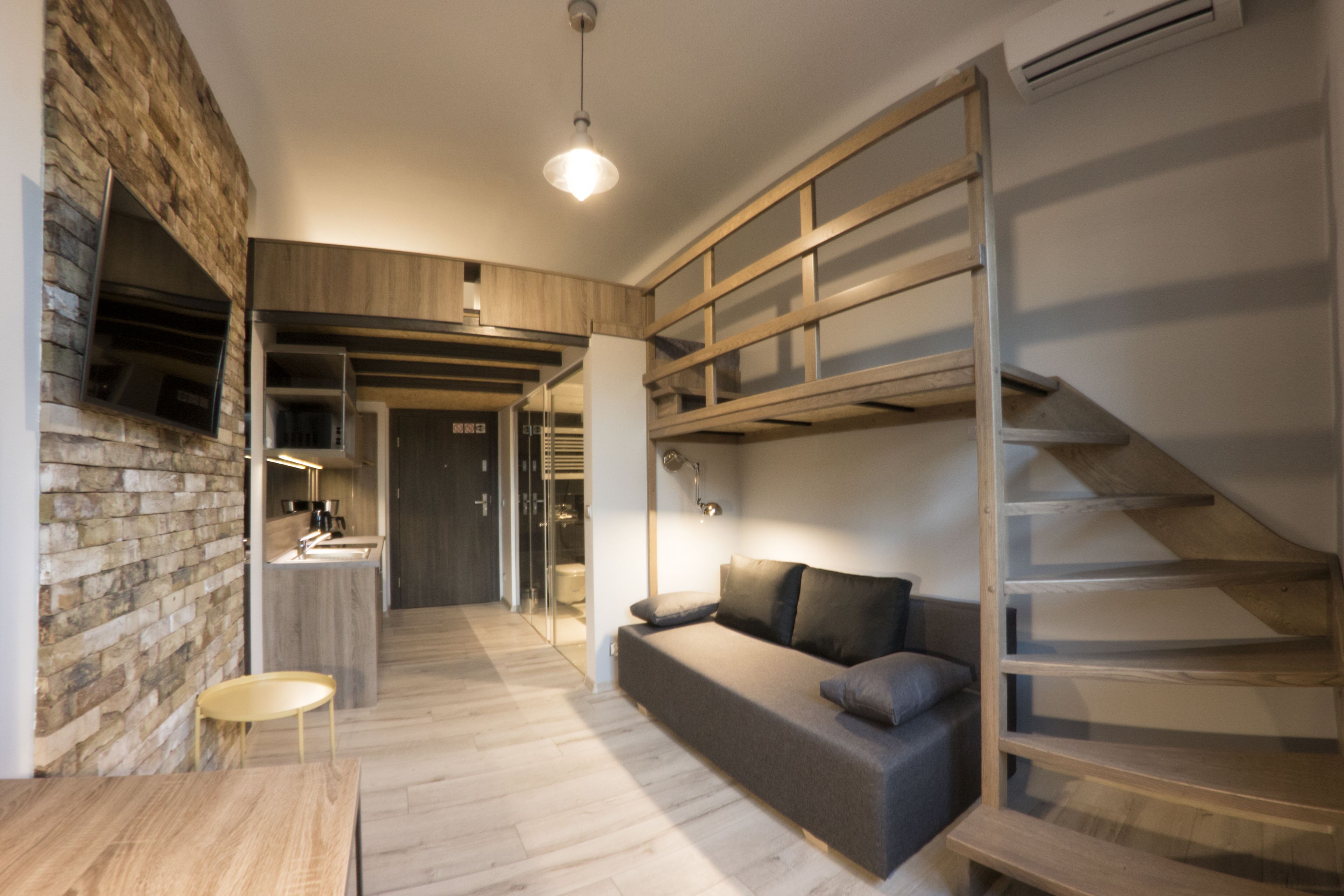 Standard Studio Suite (with mezzanine) | Desk, iron/ironing board, free WiFi, bed sheets