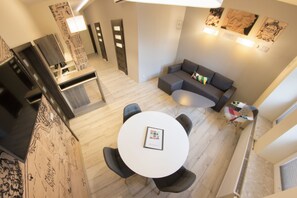 經典公寓, 4 間臥室 (3 bathrooms, for 10 people) | 書桌、熨斗/熨衣板、免費無線上網、床單