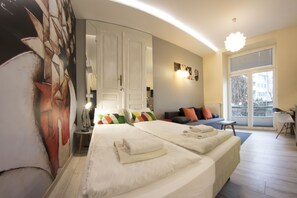 办公桌、熨斗/熨衣板、免费 WiFi、床单