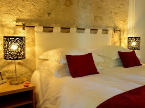 Literie de qualité supérieure, décoration personnalisée
