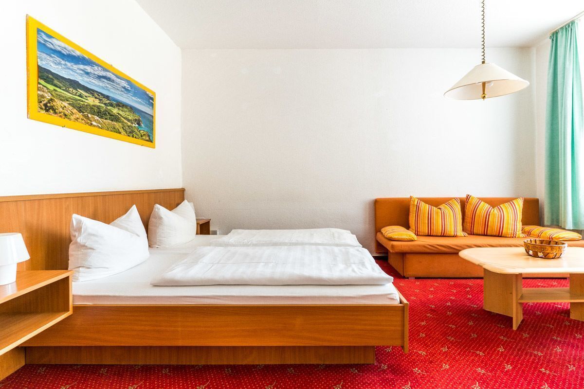 Desk, cribs/infant beds, rollaway beds, free WiFi