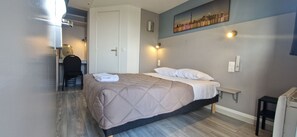 Double Room | Desk, free WiFi, bed sheets - Fasthôtel Paris Nord - Saint-Witz (Saint-Witz)