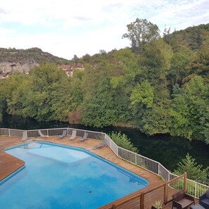Outdoor pool, sun loungers - Le Refuge du Célé (Cabrerets)