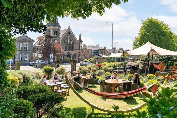 屋外ダイニングエリア