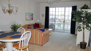 Standard Apartment, 2 Bedrooms | Living area - 1023 The Havens (North Myrtle Beach)