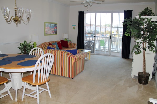 Standard Apartment, 2 Bedrooms | Living area