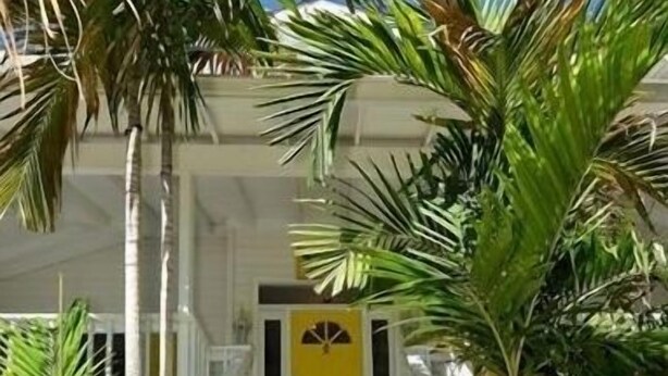 Entrada de la propiedad