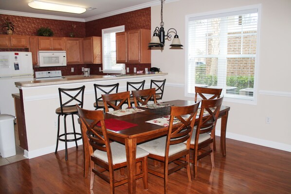 Condo, varias camas (1111 Willow Bend) | Servicio a la habitación