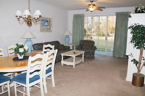 Living room - 112 River Crossing (North Myrtle Beach)