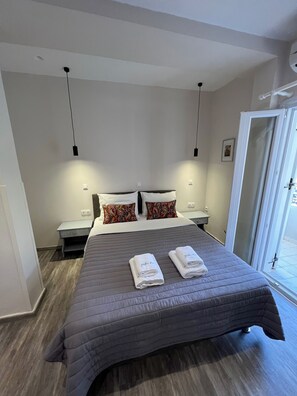 Zimmersafe, schallisolierte Zimmer, Bügeleisen/Bügelbrett