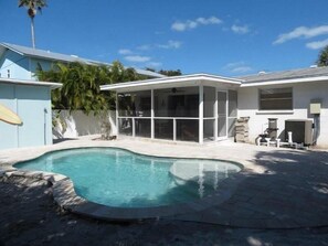 Outdoor pool - Pure Bliss (Anna Maria)