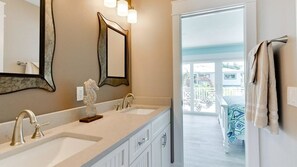 Bathroom - Casa Rosa (Bradenton Beach)