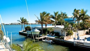 Dock