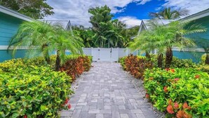 Garden - Sunset Villa C (Holmes Beach)