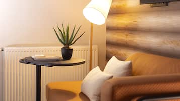 Room, Multiple Beds | Laptop workspace, blackout curtains, soundproofing