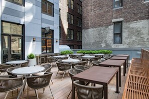 Se sirven cenas y cocina americana 