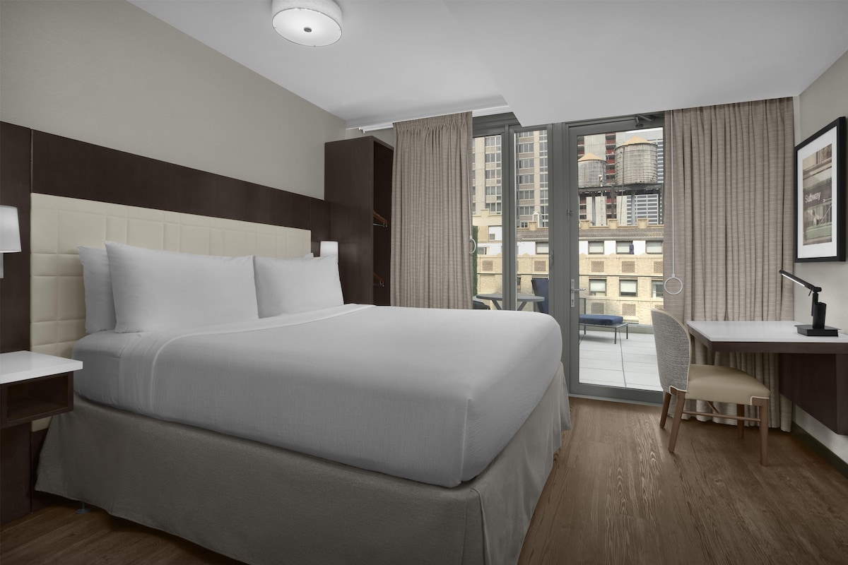 Kamer | Luxe beddengoed, donsdekens, pillowtop-bedden, een kluis op de kamer