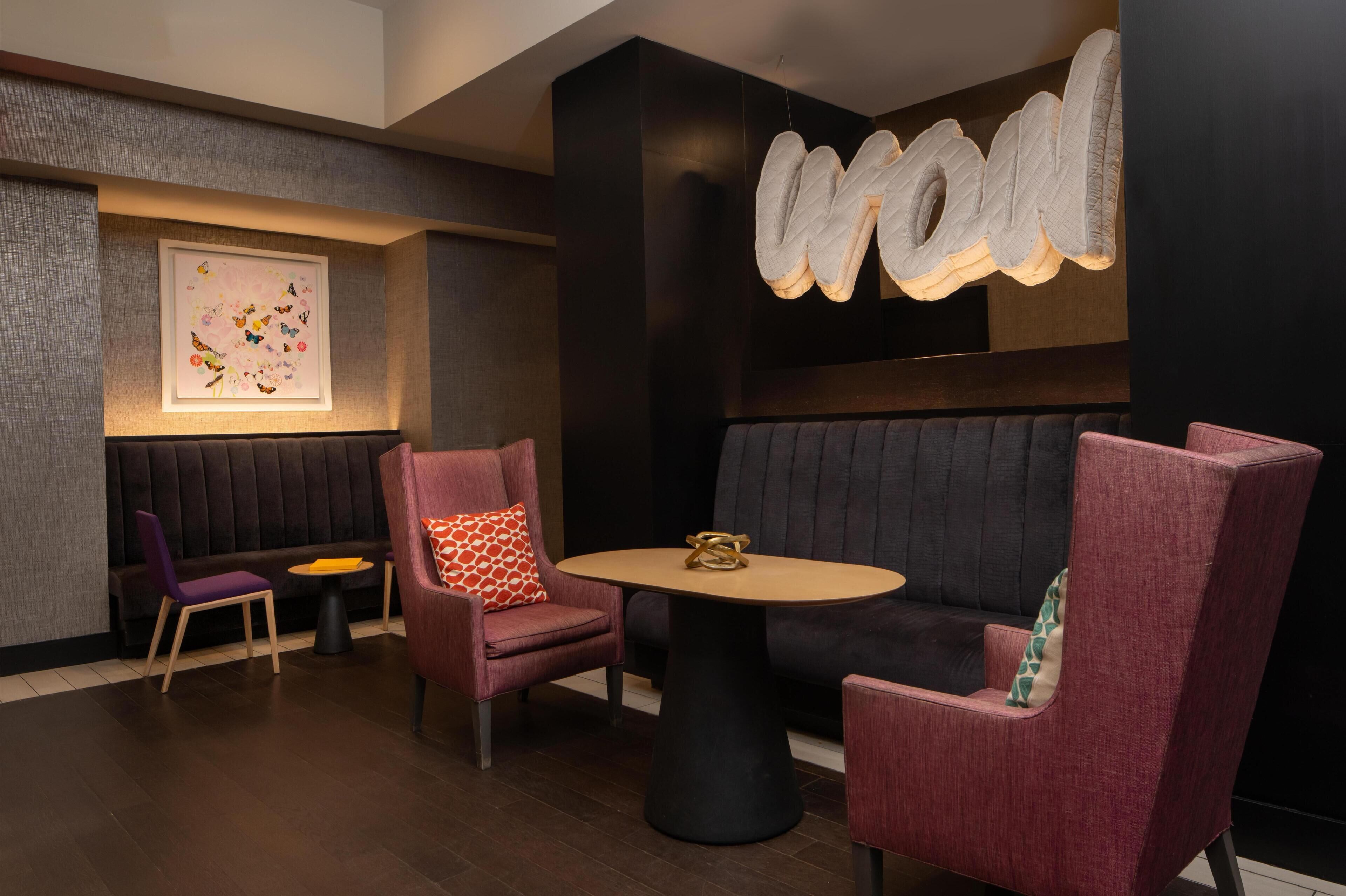 2 barer/lounger og lobbylounge