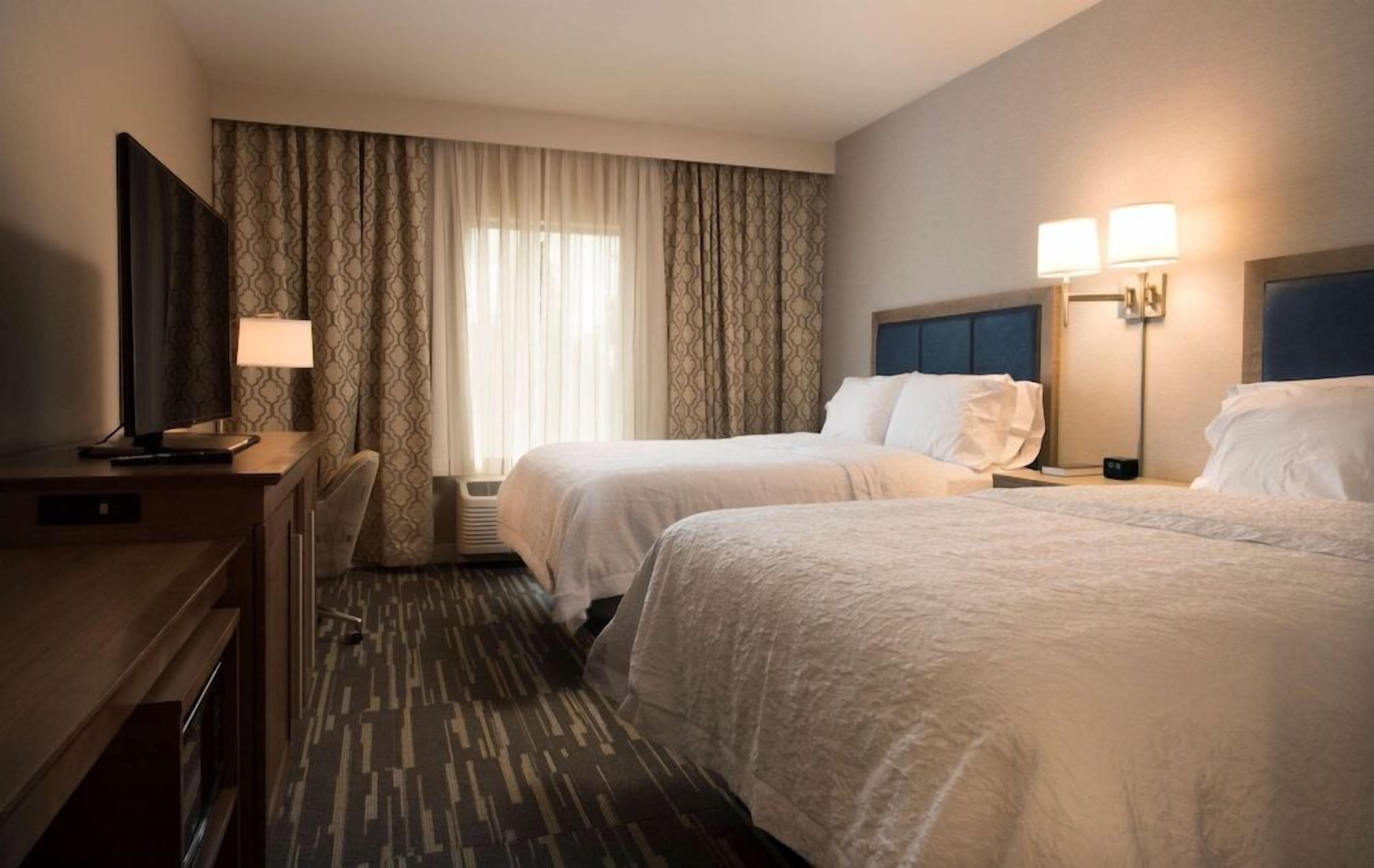 Egyptian cotton sheets, premium bedding, pillowtop beds, in-room safe