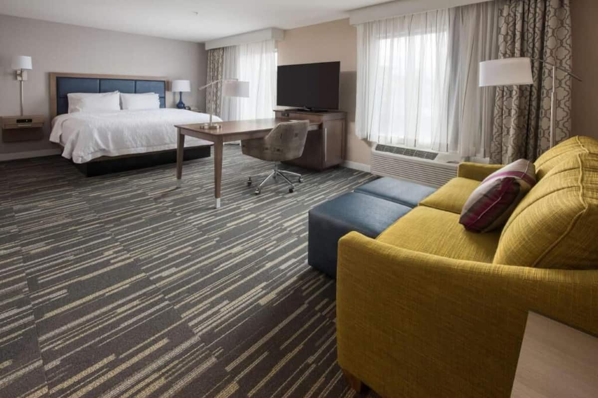 Egyptian cotton sheets, premium bedding, pillowtop beds, in-room safe
