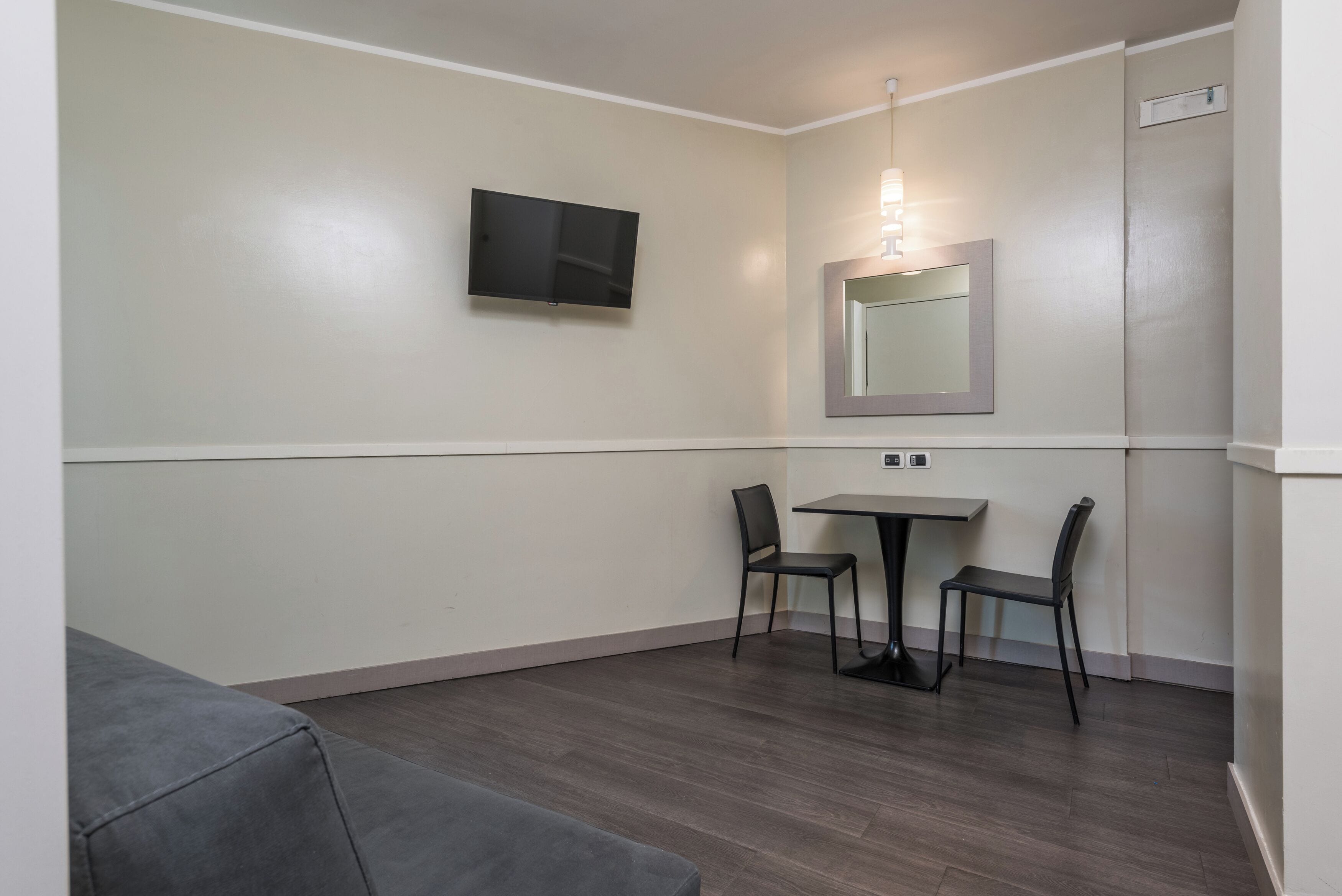 apartment | living area | 35-inch lcd tv with digital channels, tv