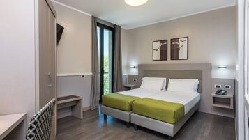 Camera Standard con 2 letti singoli | Minibar, con stile personalizzato, con arredamento individuale