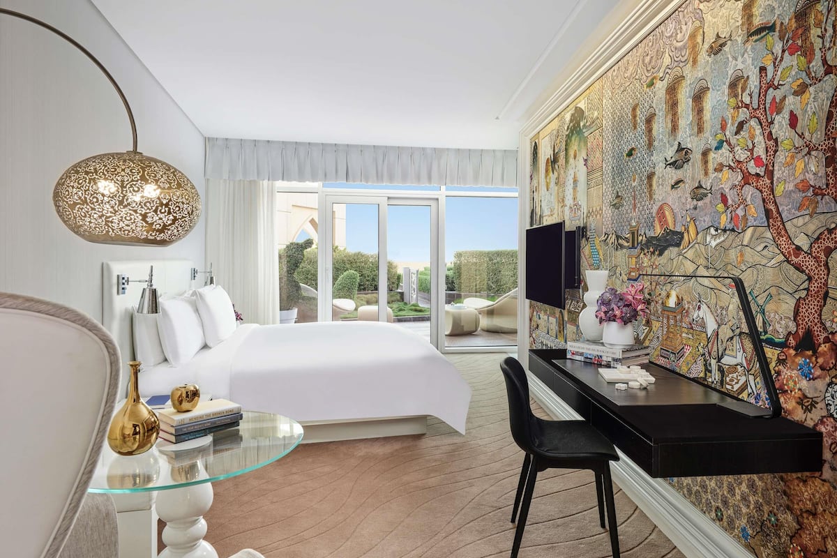 Deluxe Room | 2 bedrooms, premium bedding, down duvets, minibar