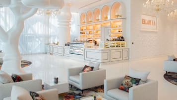 4 restaurants, breakfast, lunch, dinner served; international cuisine