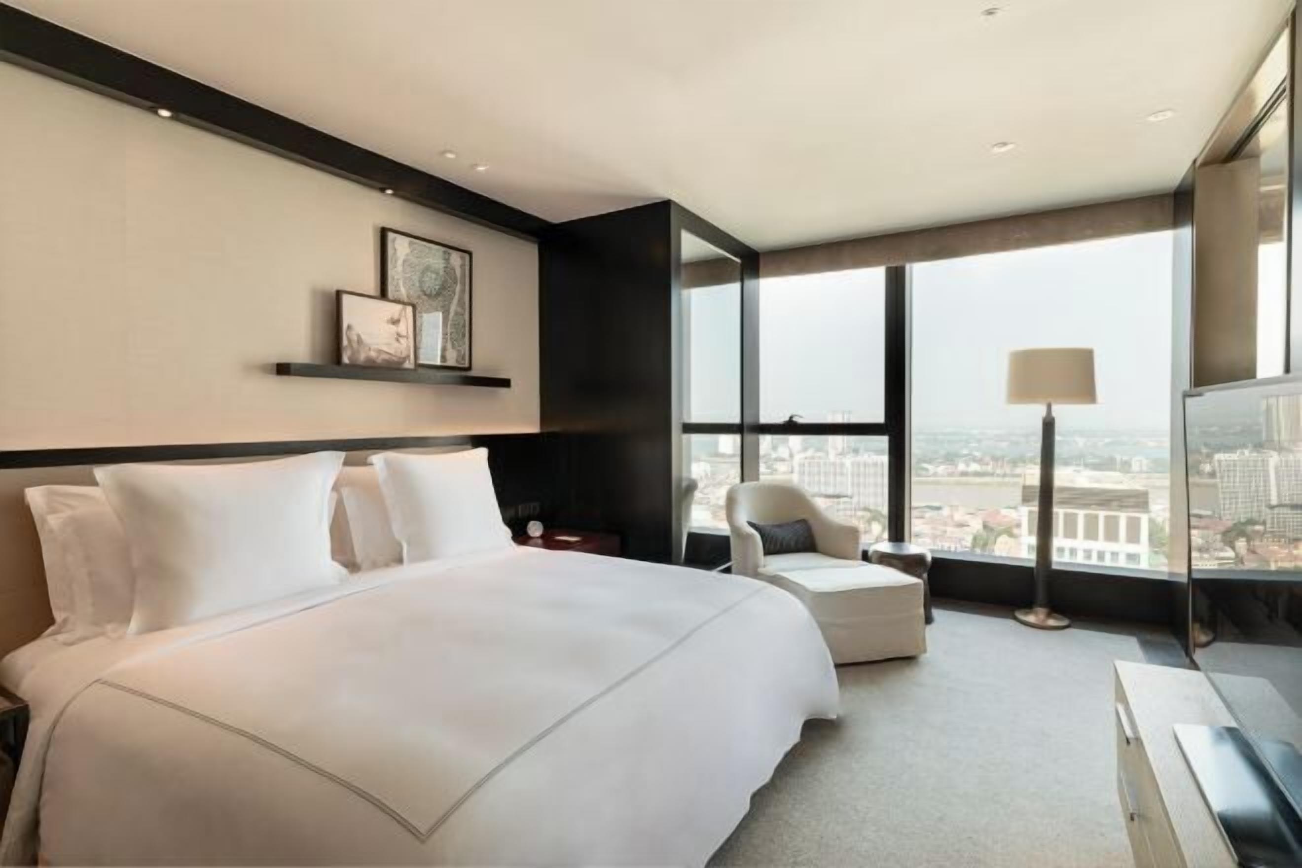 Premium bedding, Select Comfort beds, minibar, in-room safe