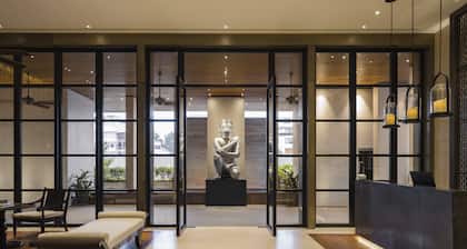 Rosewood Phnom Penh