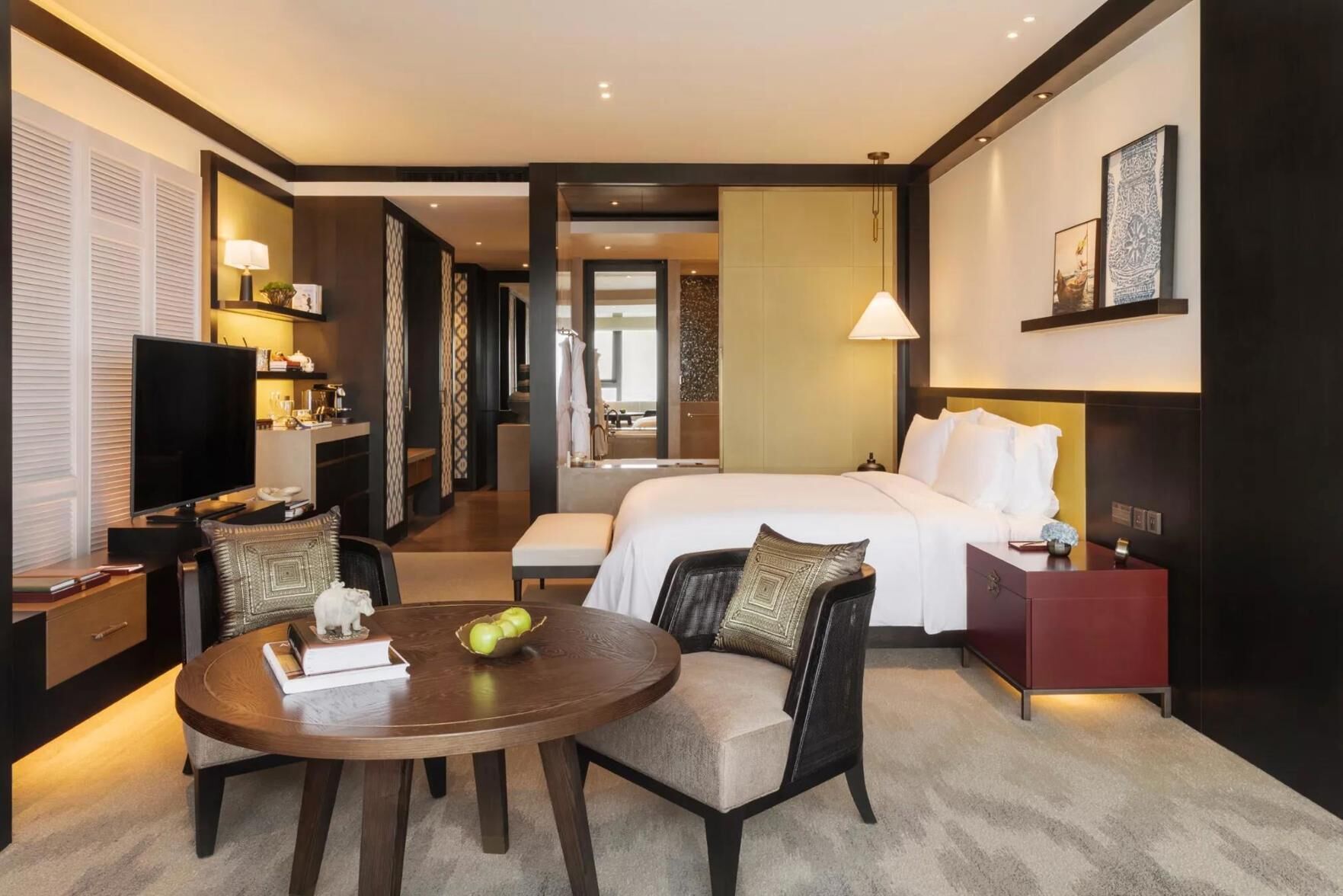 Luxe beddengoed, Select Comfort-bedden, een minibar