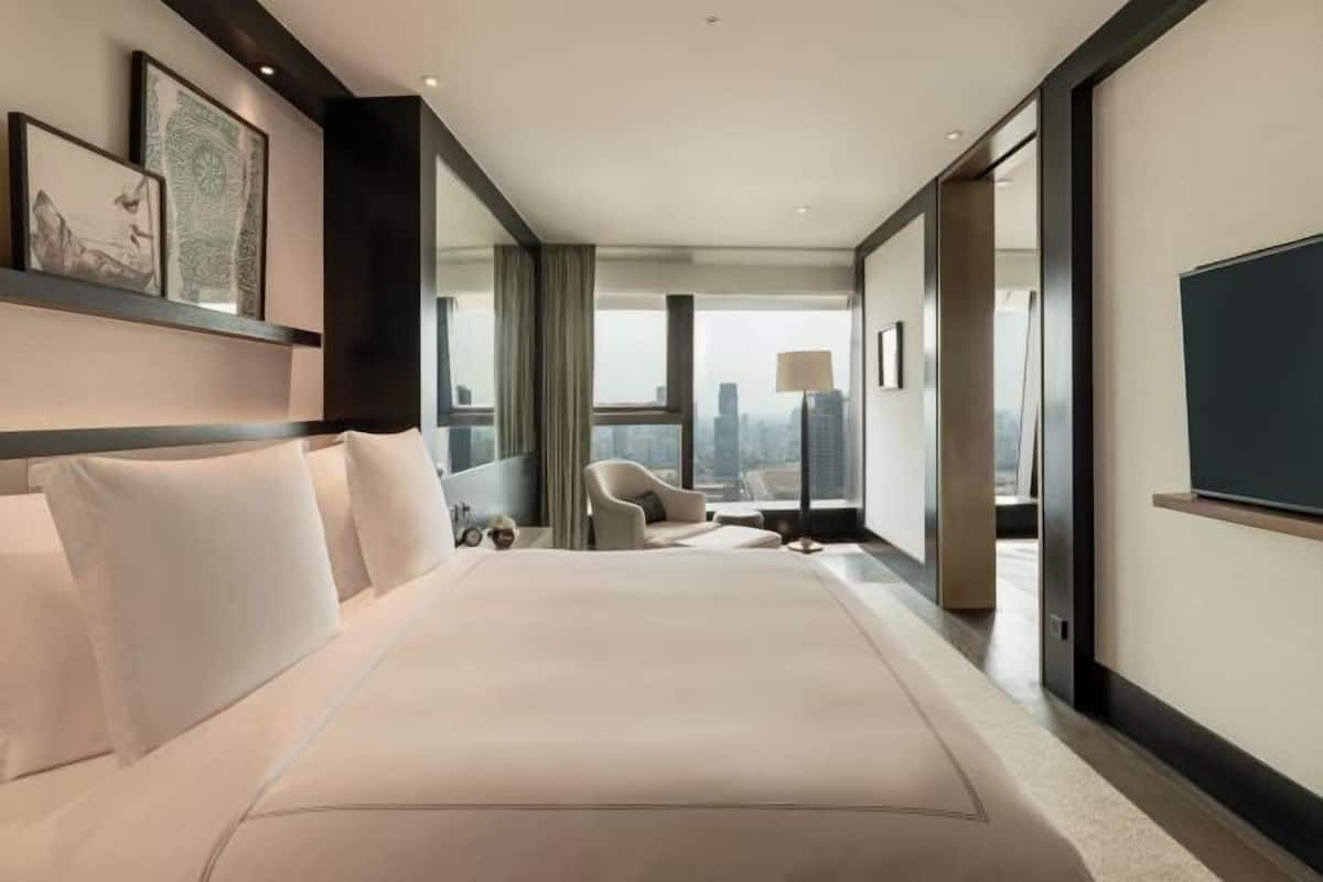 Premium bedding, Select Comfort beds, minibar, in-room safe