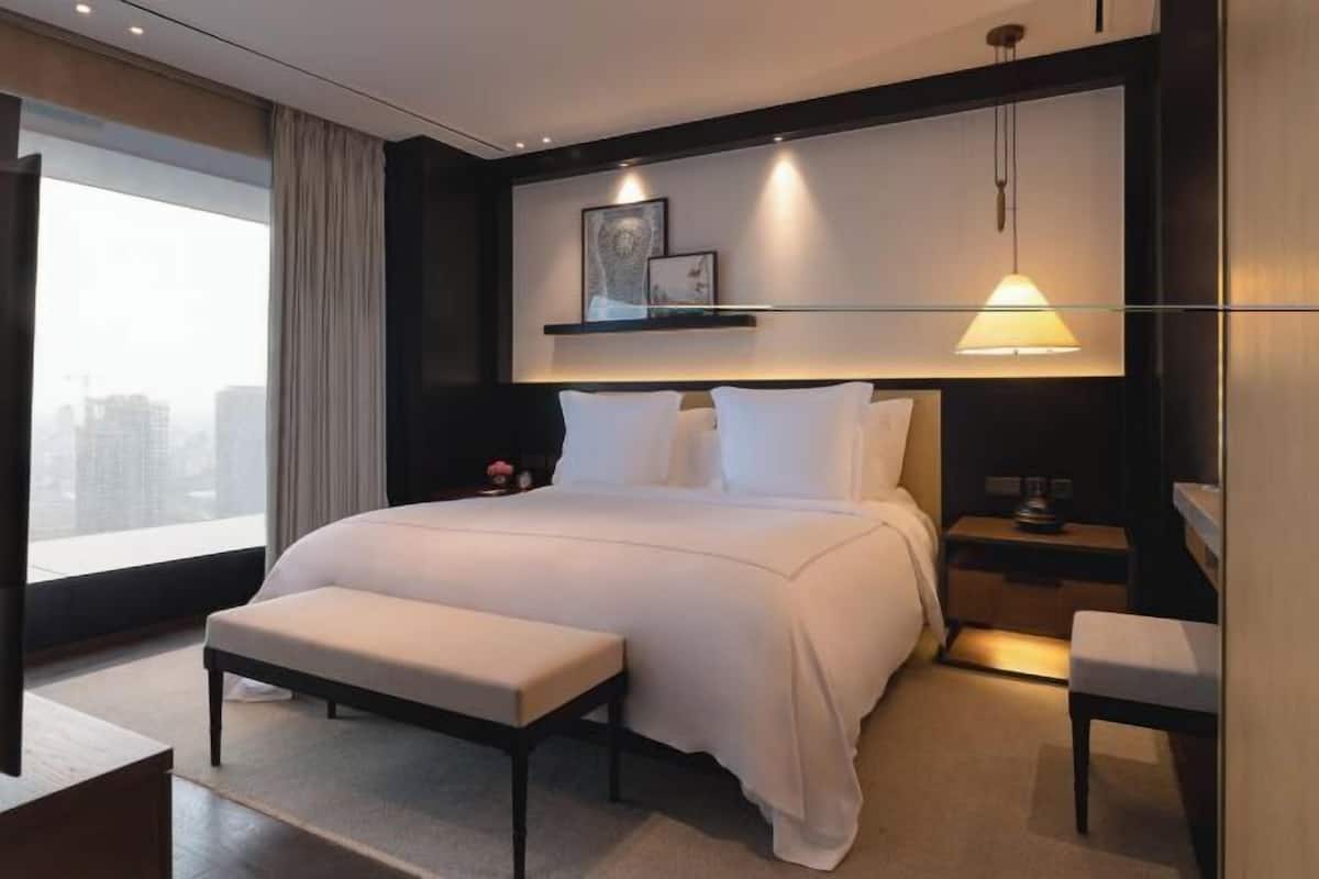 Premium bedding, Select Comfort beds, minibar, in-room safe